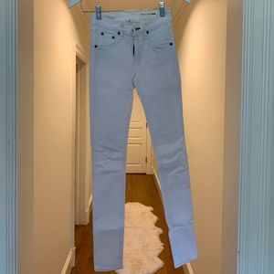 Rag & Bone size 23 white skinny jean
